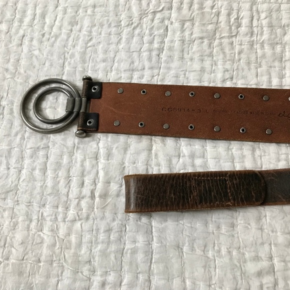 Genuine Leather Asymmetrical Belt - Olga Santini - Picture 5 of 7